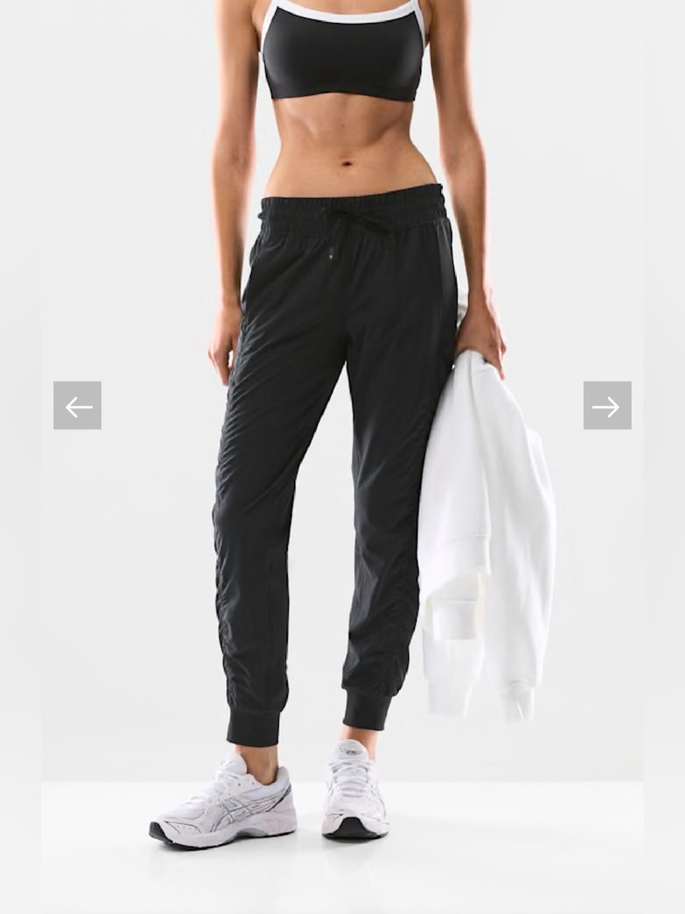 Aritzia Golden calibrate jogger black medium